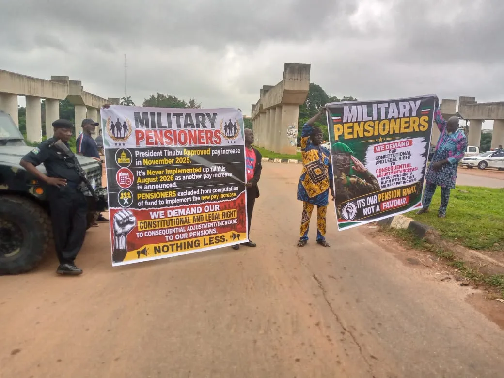 Retired soldiers demand pension adjustment as military salaries rise